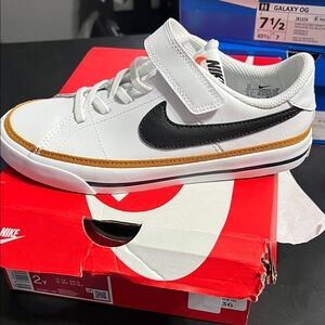 Nike Kids White and Black Sneakers with Tan Accents